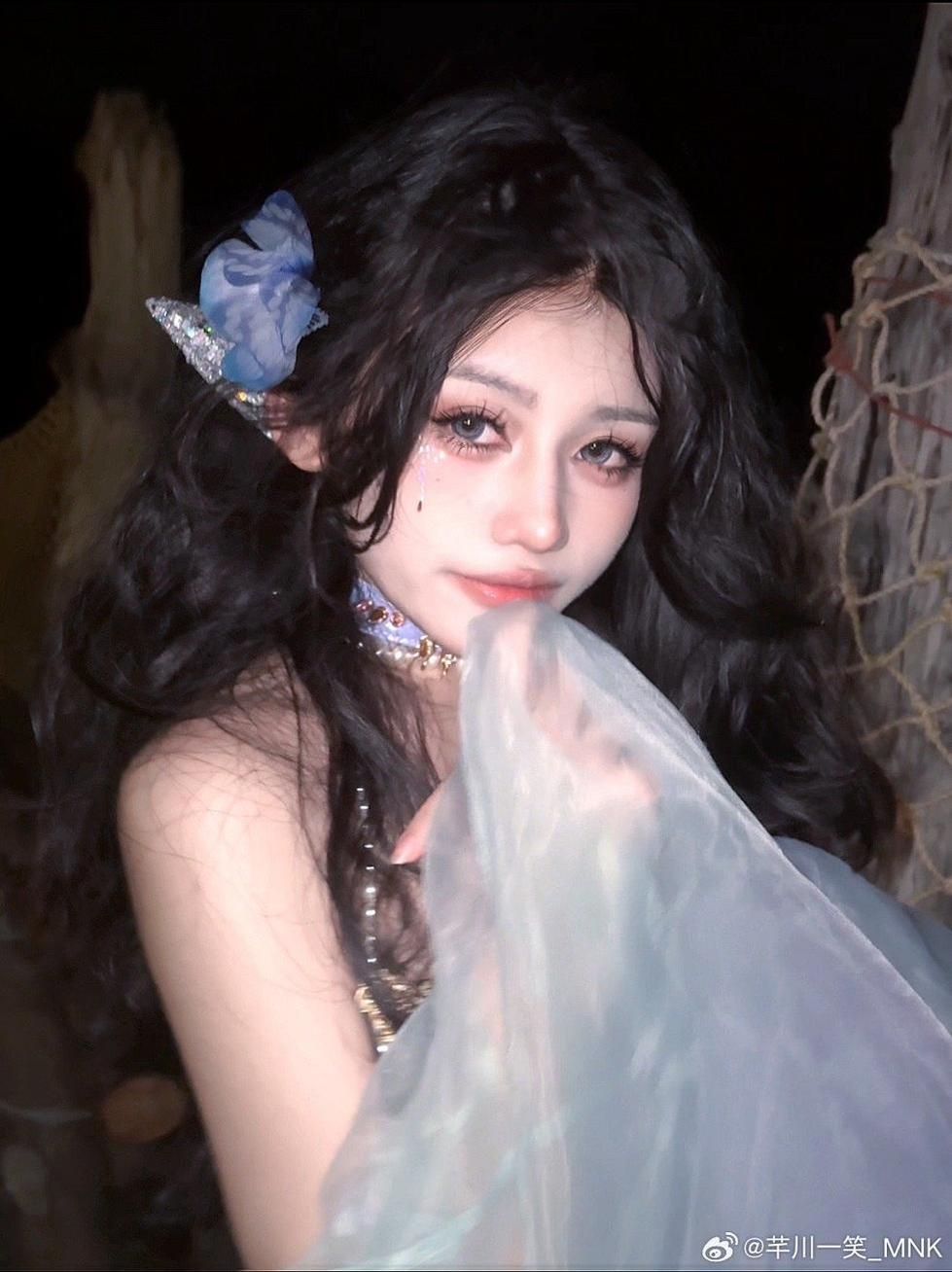 图片鉴赏:芊川一笑修女的精美cos图包 - 舞妖城