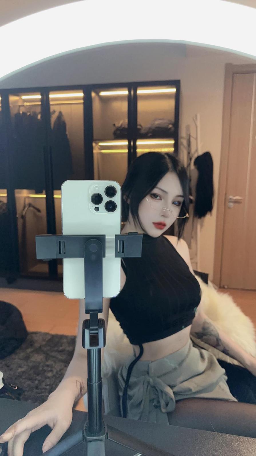 Vams子个人资料：美图篇章，通过cos作品体验美的感觉