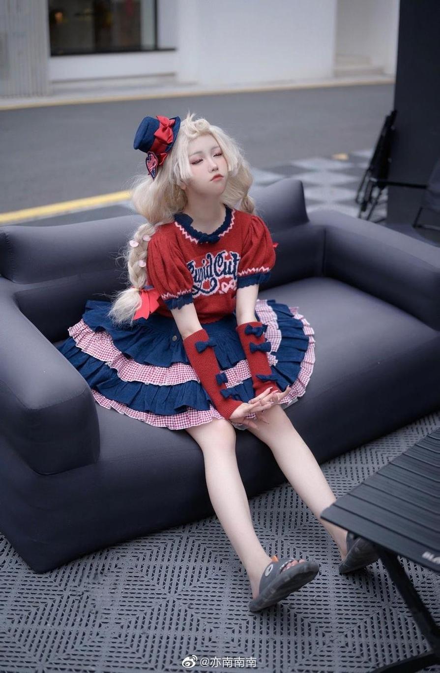 画龙点睛，一北亦北cos斯卡蒂之美图无疆