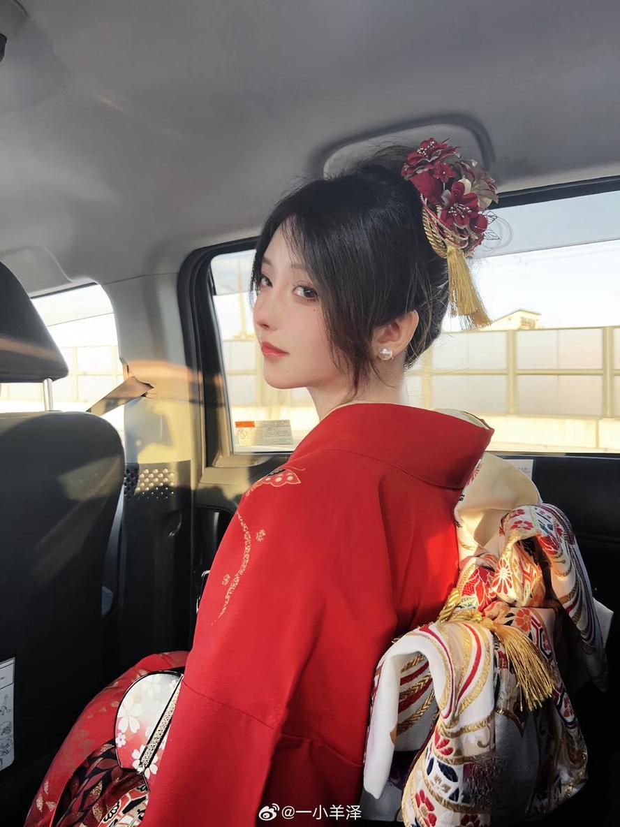 分享一小央泽糯米元宵的美图图包。