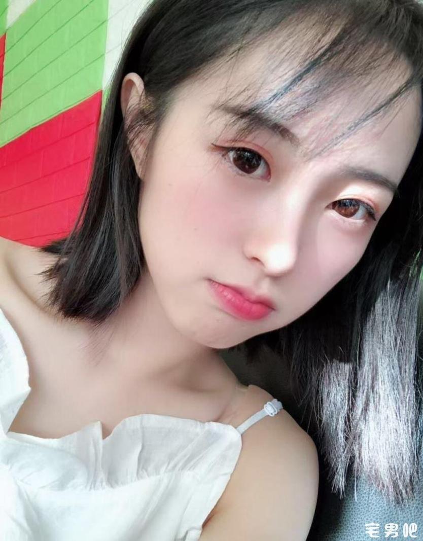 一尾阿梓出镜的图包，更新了！快去看看吧