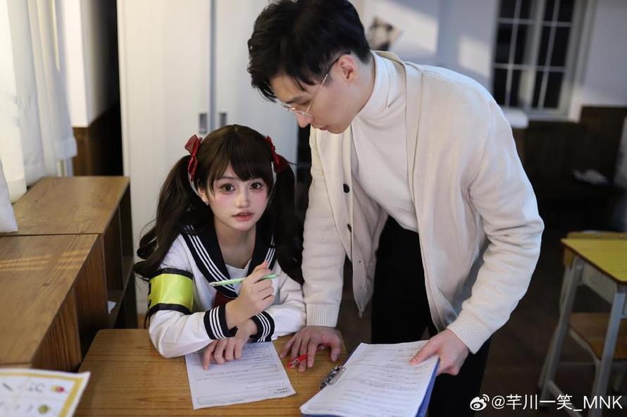 揭示故事背后的秘密：一笑芳香沁全部免费原图发布