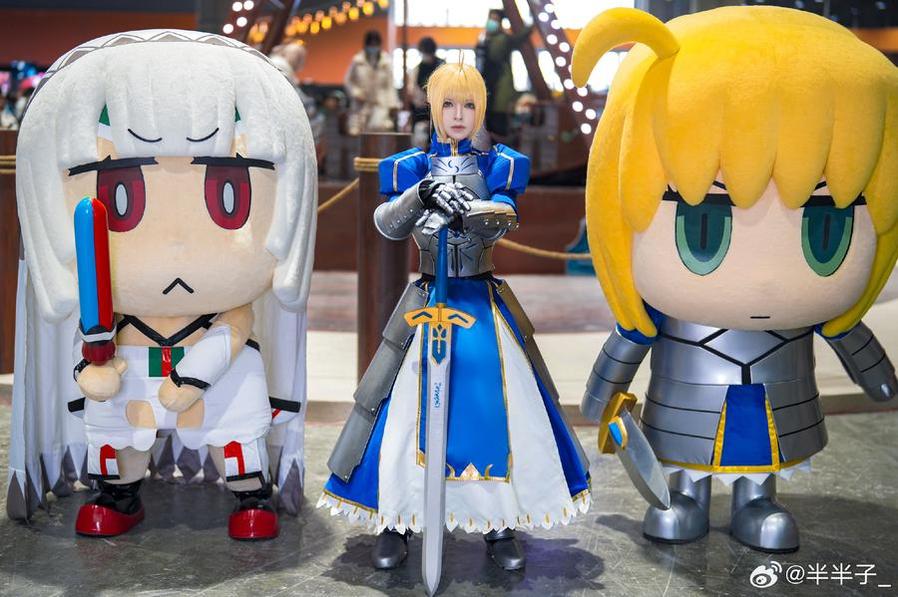 半半子cosplay高清图集，细节尽显震撼感官