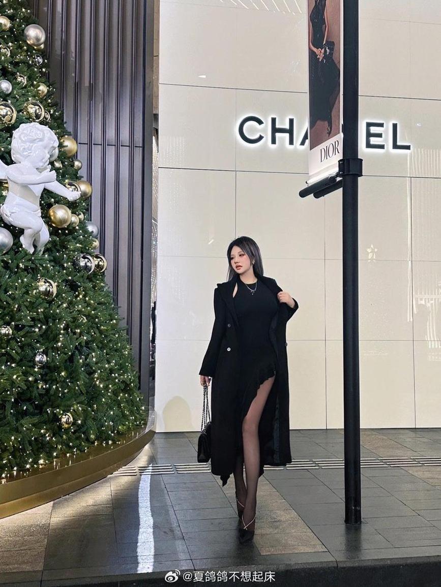 夏鸽鸽不想起床的微博：美图饱览无余