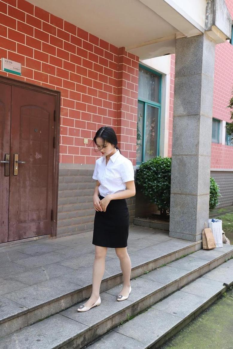 大西瓜爱牙膏灰丝照片集：让笑容变得更加灿烂