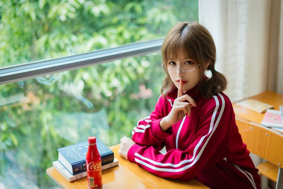 拍摄小仓千代照片，光影交错间的美妙