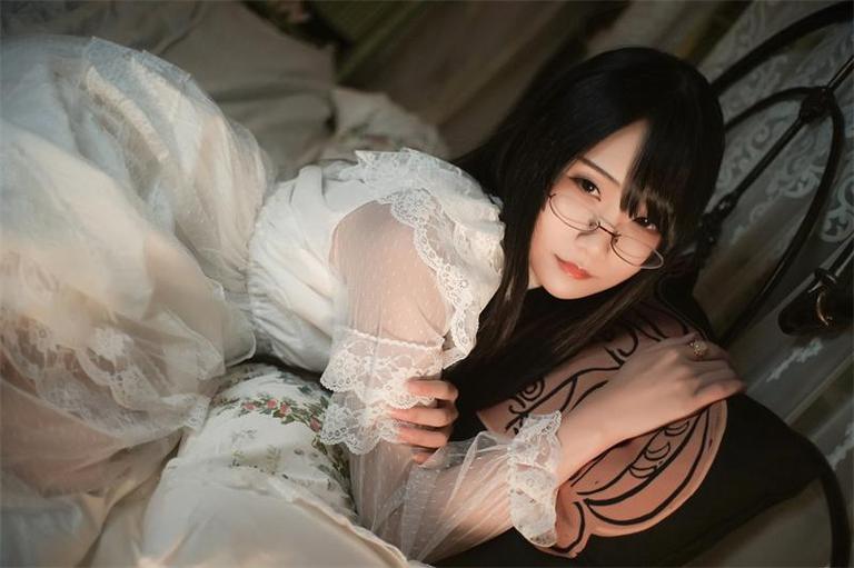 竞泳女神晓美嫣的顶级摄影作品，让你看到她独一无二的魅力。