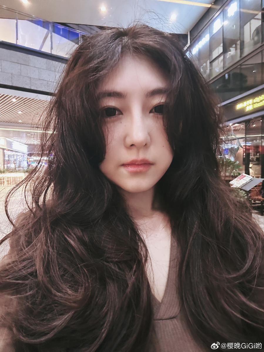 樱晚gigi新浪微博图包大放送，满载美图。