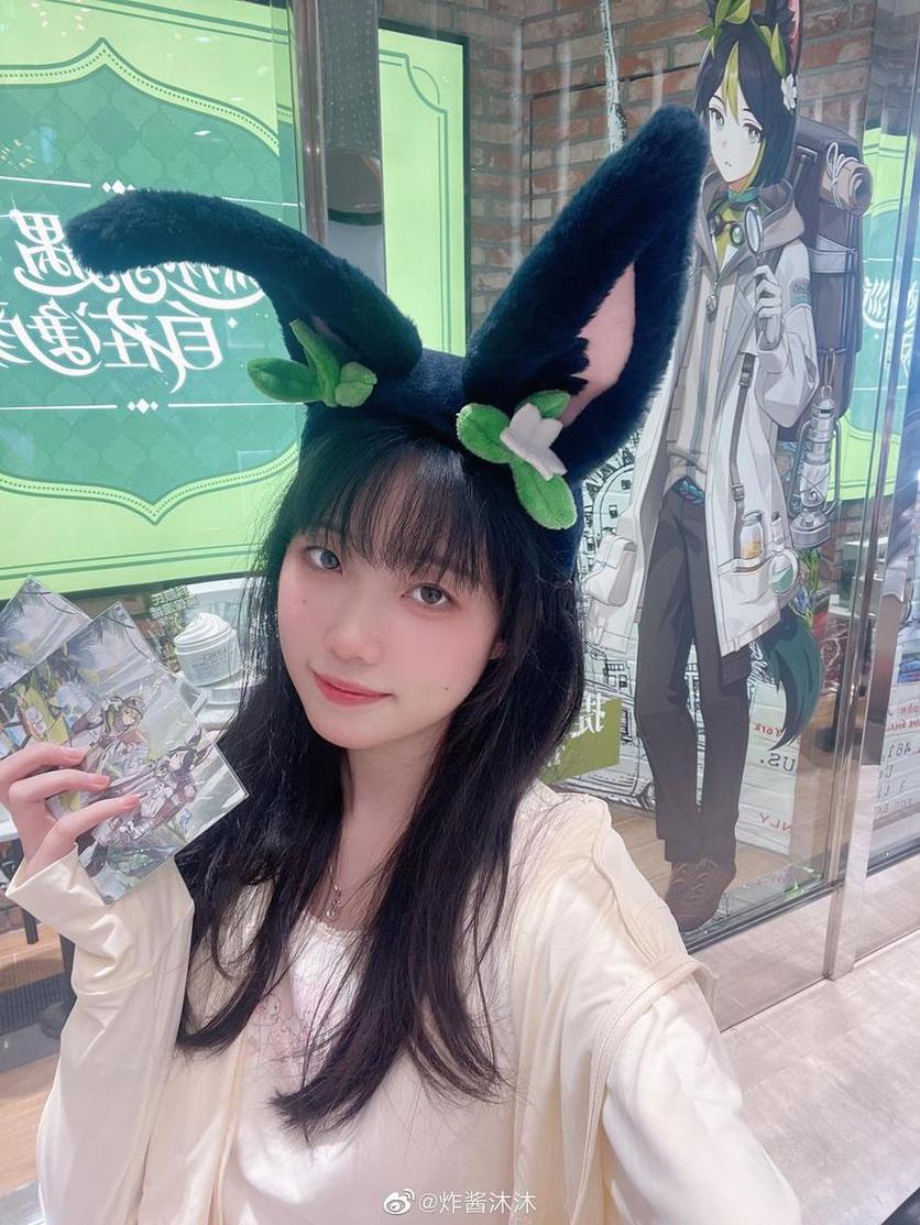 炸酱沐沐cos好看摄影作品奉上，谁说女王不好当