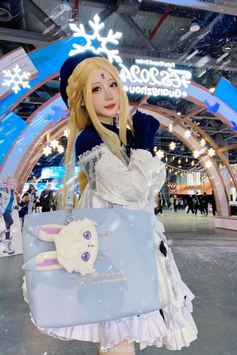 焖焖碳写真cosplay图片欣赏：唯美与细节狂欢