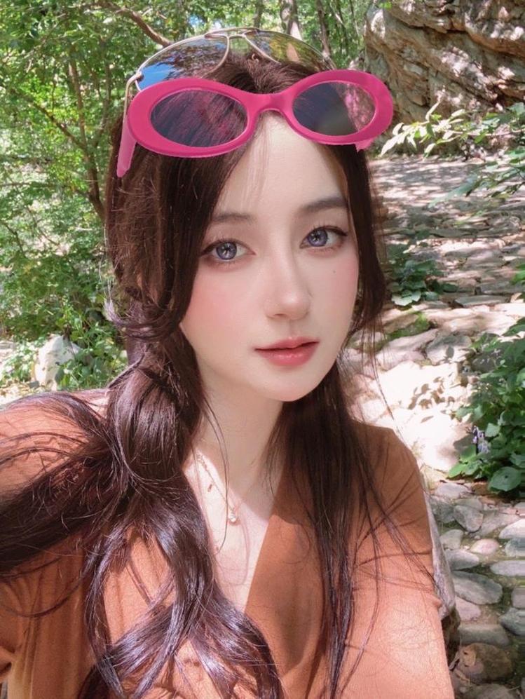 尽情感受白银81的独特之美，完整唯美之作。
