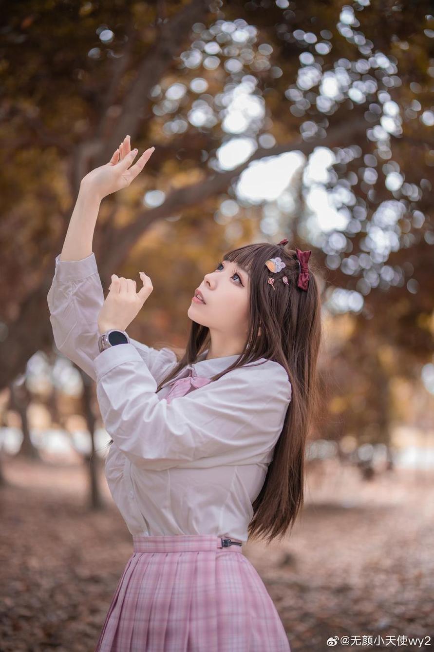 自闭颜球球资源：甜蜜派对的图片精选