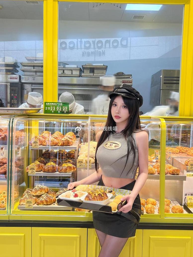 珍藏版!过期米线线喵厨娘和天使的绝美图集，让你一次尽览所有精彩