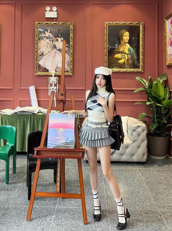 具有艺术价值的过期米线线黑色透明：一个不可错过的图包