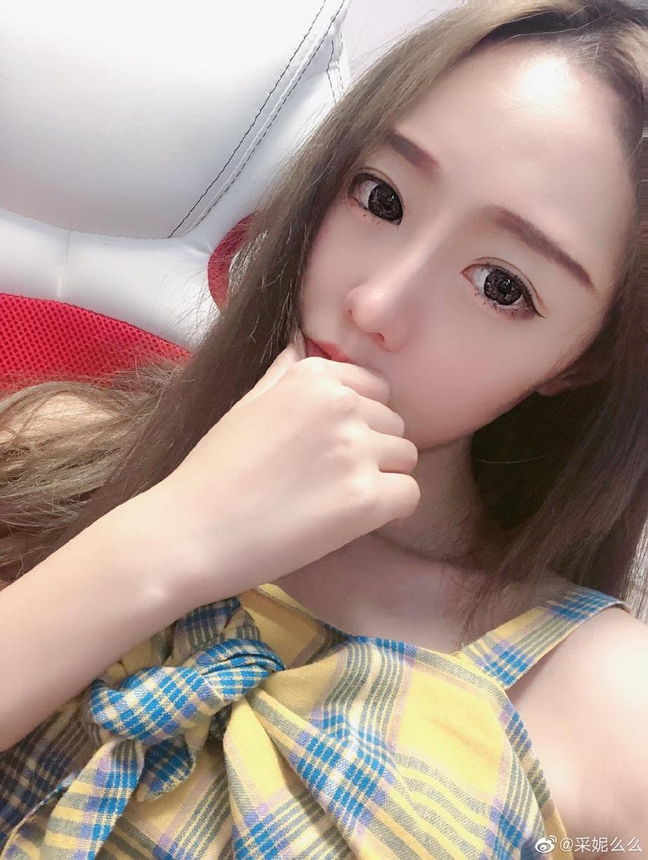 采妮酱asmr新作品：迷人微笑的唯美表情包