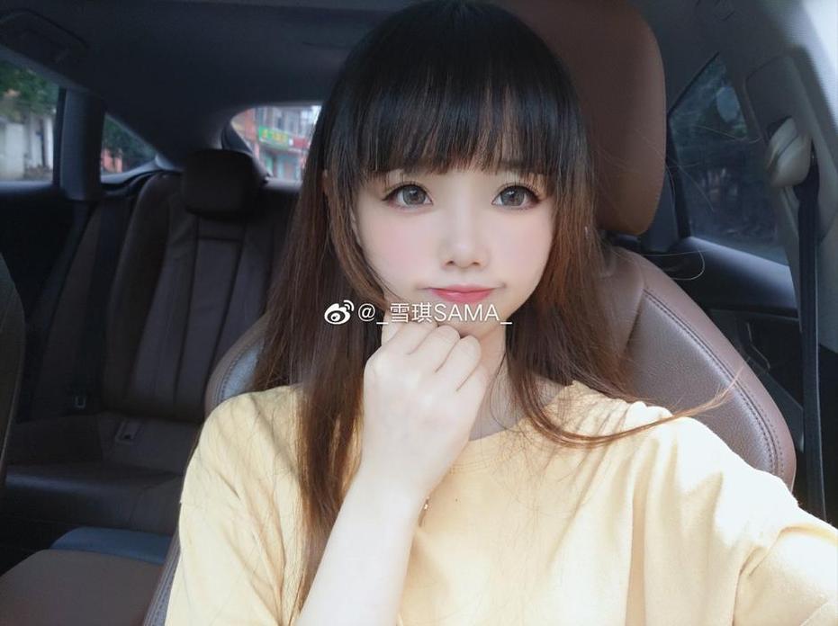 尽情捕捉好瞬间，为雪琪sama微生日定制个性化图包