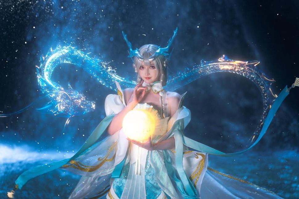 露儿大魔王cos甘雨的精选美图分享