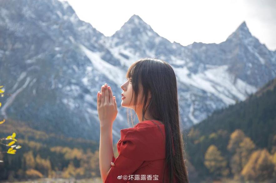 香草喵露露微博怎么没了，这里有我的最新摄影作品。