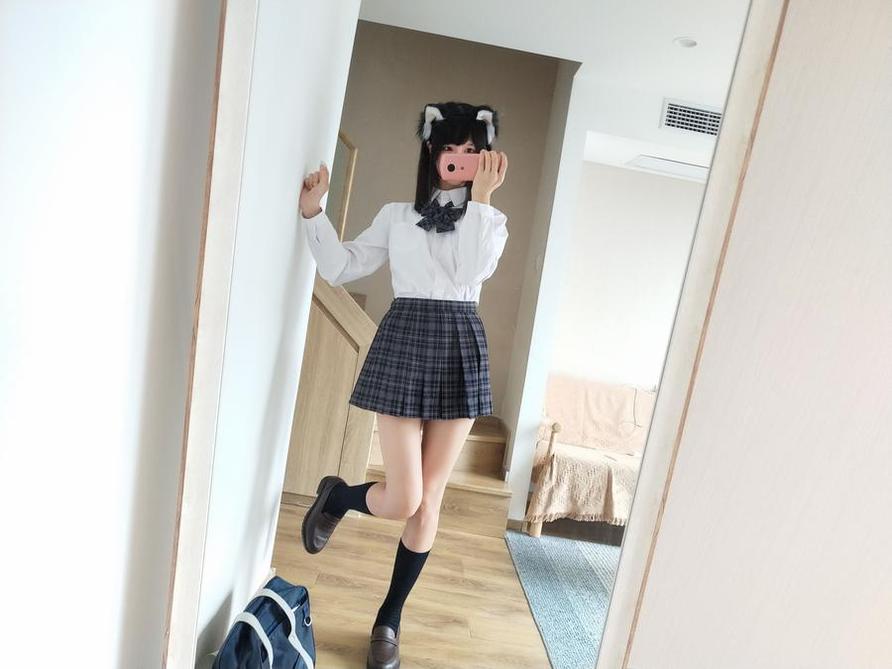 让胡桃魔物喵的精彩足迹陪伴你更长远，收藏魔物喵cos胡桃的合集。